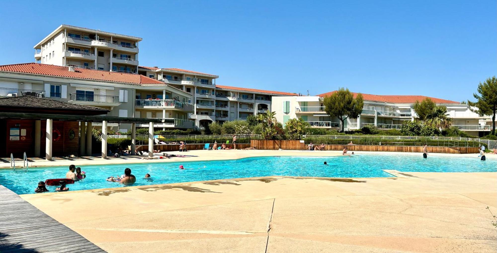 Beachside Apartment With Pool & Garden In Juan Les Pins Antibes Exterior foto